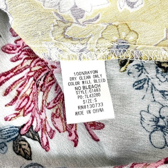 Umgee Floral Print Sage Mixed Patchwork Boho Top - Picture 14 of 16